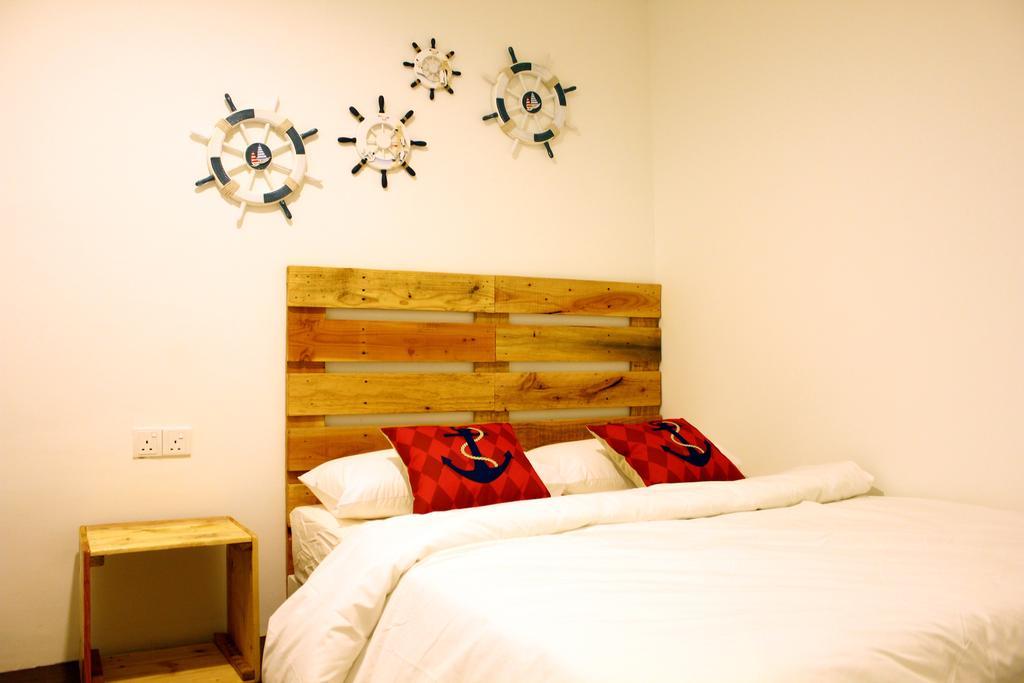 Roof Talk Theme Hostel Johor Bahru Cameră foto